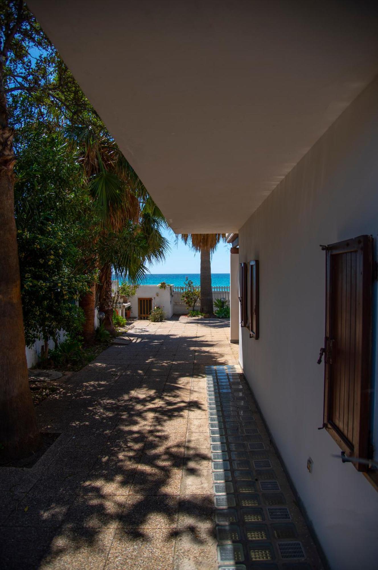 Villa By The Beach Sant'Andrea  Eksteriør bilde